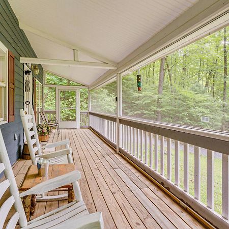 Secluded Cabin With Porch - 7 Miles To Lake Chatuge! Hayesville المظهر الخارجي الصورة