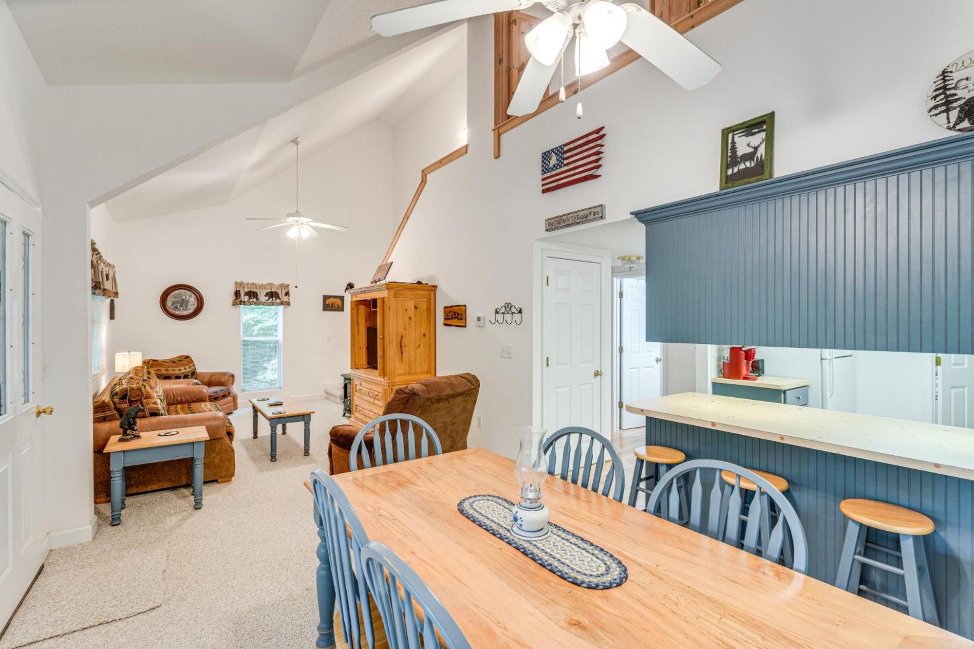 Secluded Cabin With Porch - 7 Miles To Lake Chatuge! Hayesville المظهر الخارجي الصورة