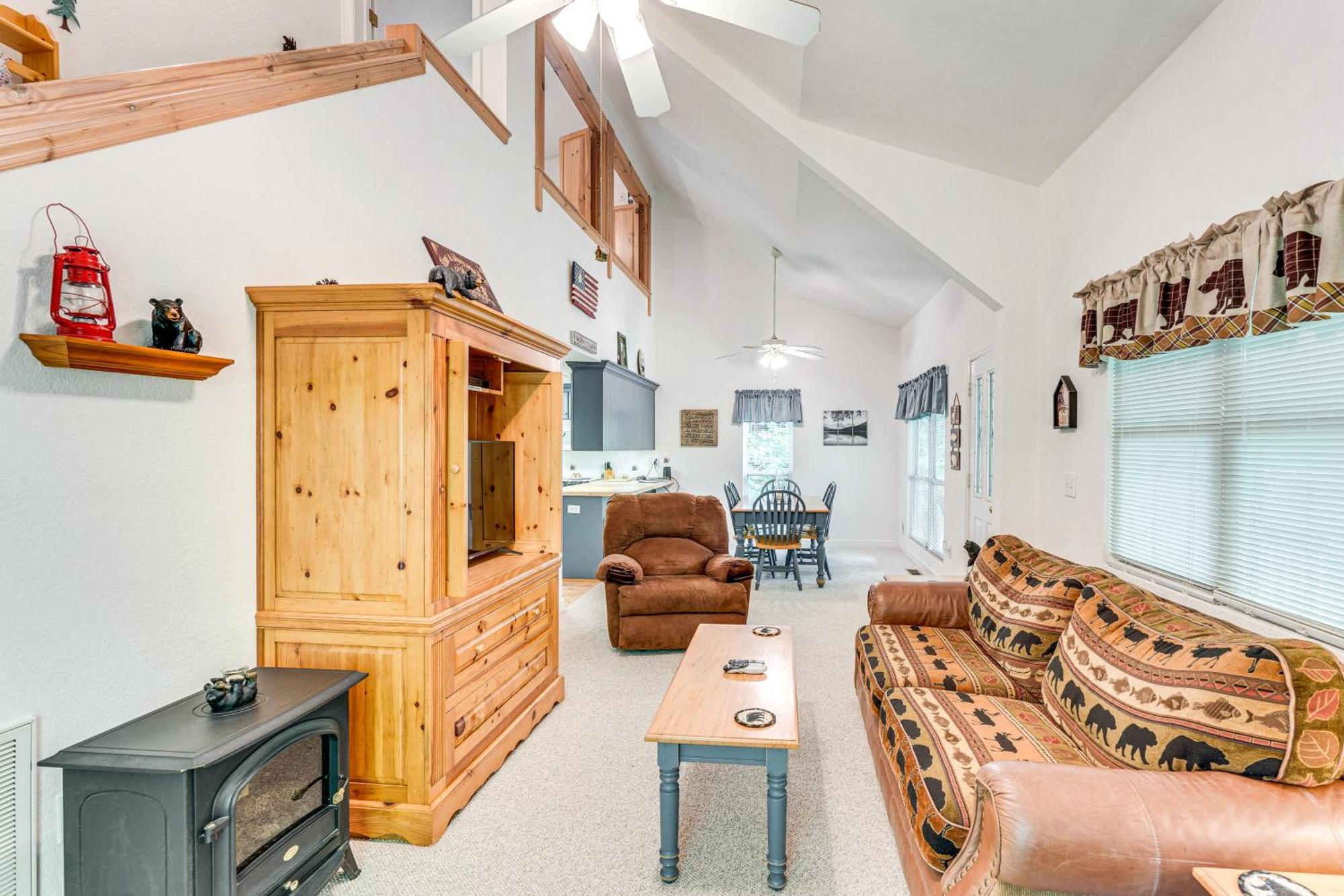 Secluded Cabin With Porch - 7 Miles To Lake Chatuge! Hayesville المظهر الخارجي الصورة